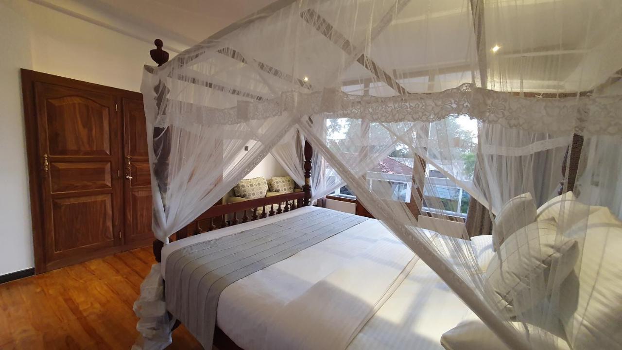 Margaret House Hotel Мириса Екстериор снимка